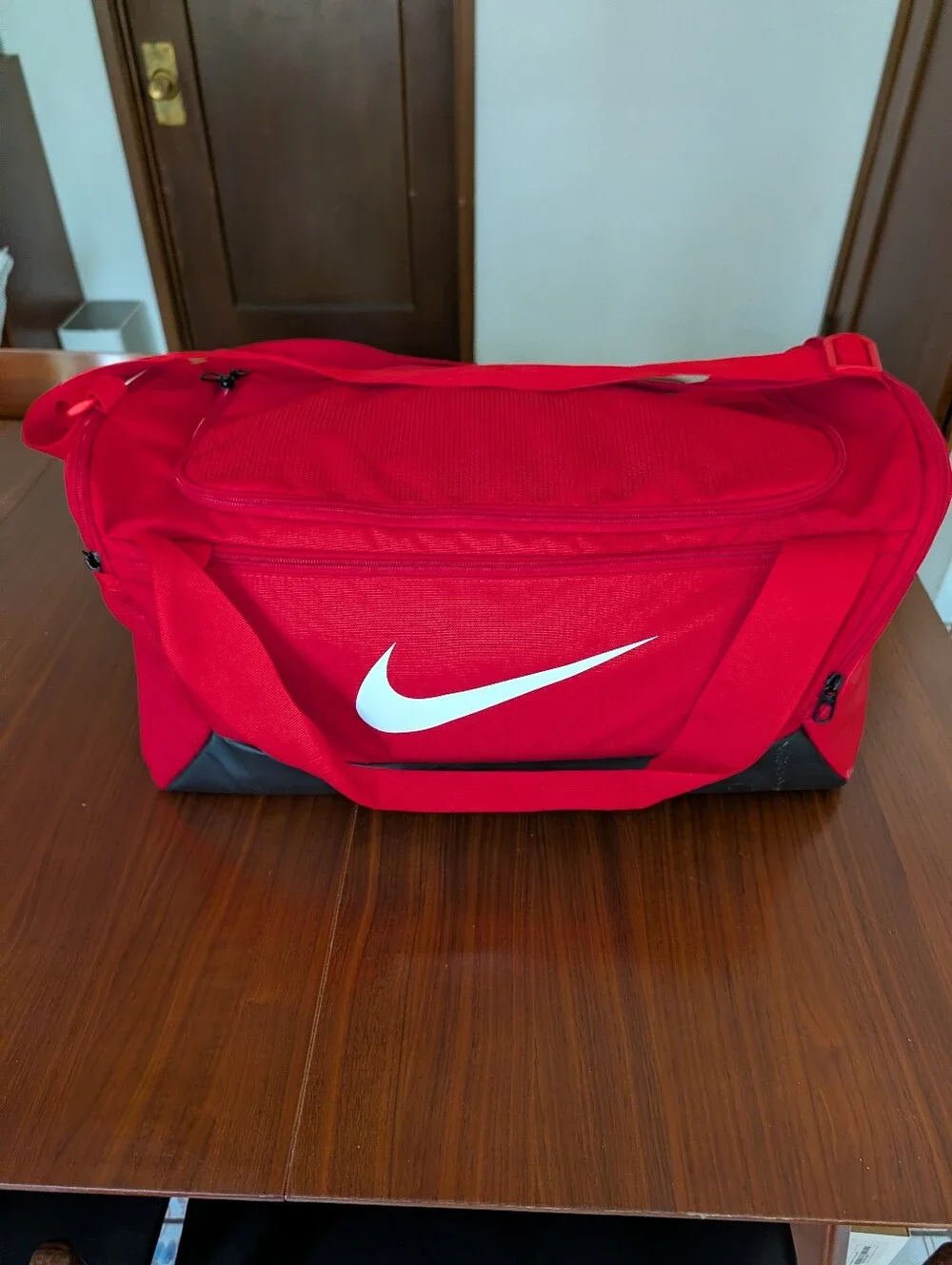 Nike bold red